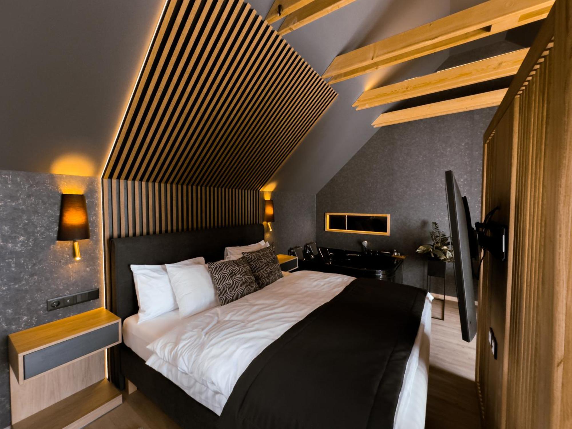 Twin Premium Apartman Тихани Екстериор снимка